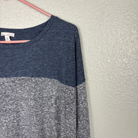 Gap Woman's Size Medium Dual Gray Blue Toned Flowy Tunic Style 3/4 Sleeve Shirt - Picture 2 of 9